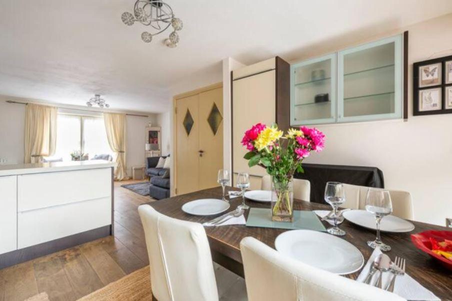Super Central Beautiful Three Bedroom Londyn Zewnętrze zdjęcie
