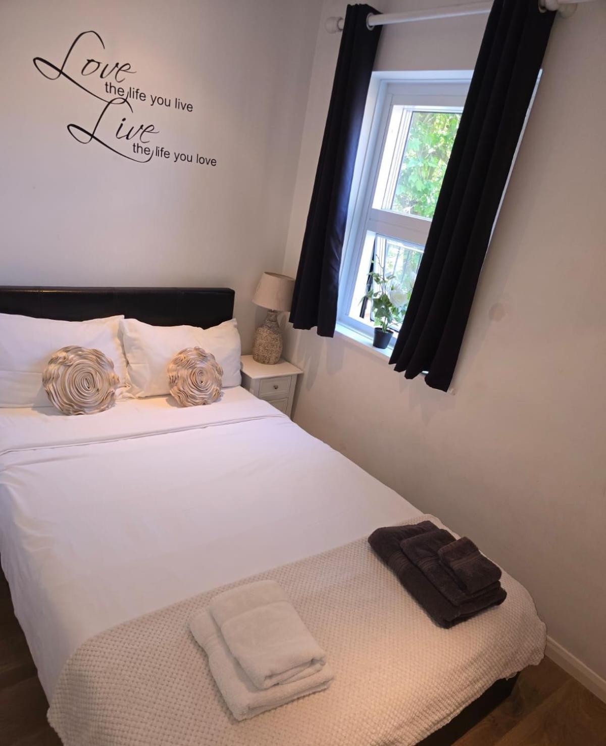 Super Central Beautiful Three Bedroom Londyn Zewnętrze zdjęcie